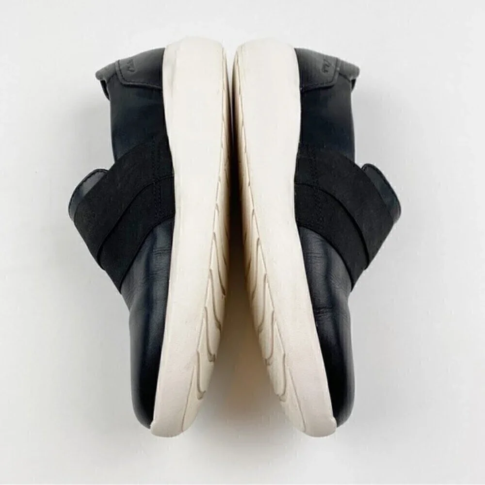 Clarks leather kayleigh